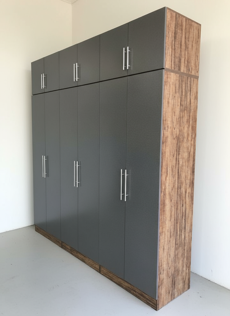The Canvas Wardrobe